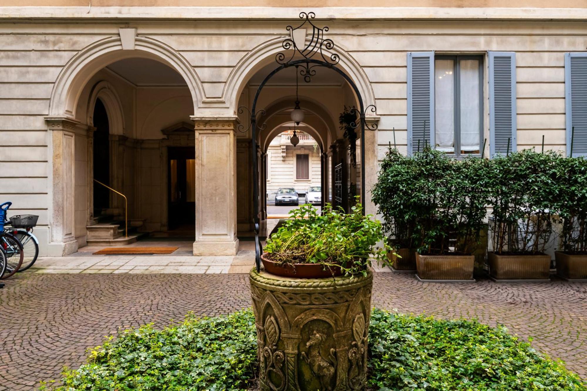 Ferienwohnung Real Jewel In Milano Cadorna Exterior foto
